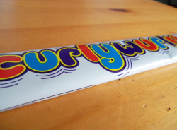 Présentation de la barre chocolatée Curly Wurly Cadbury