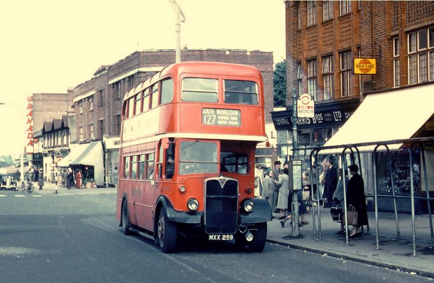 1952, AEC Regent III low-height double-decker, source http://www.red-rf.com: